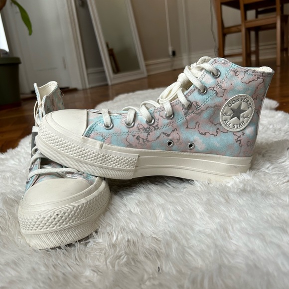 Chuck Taylor All Star Lift Platform Canvas - Picture 2 of 3